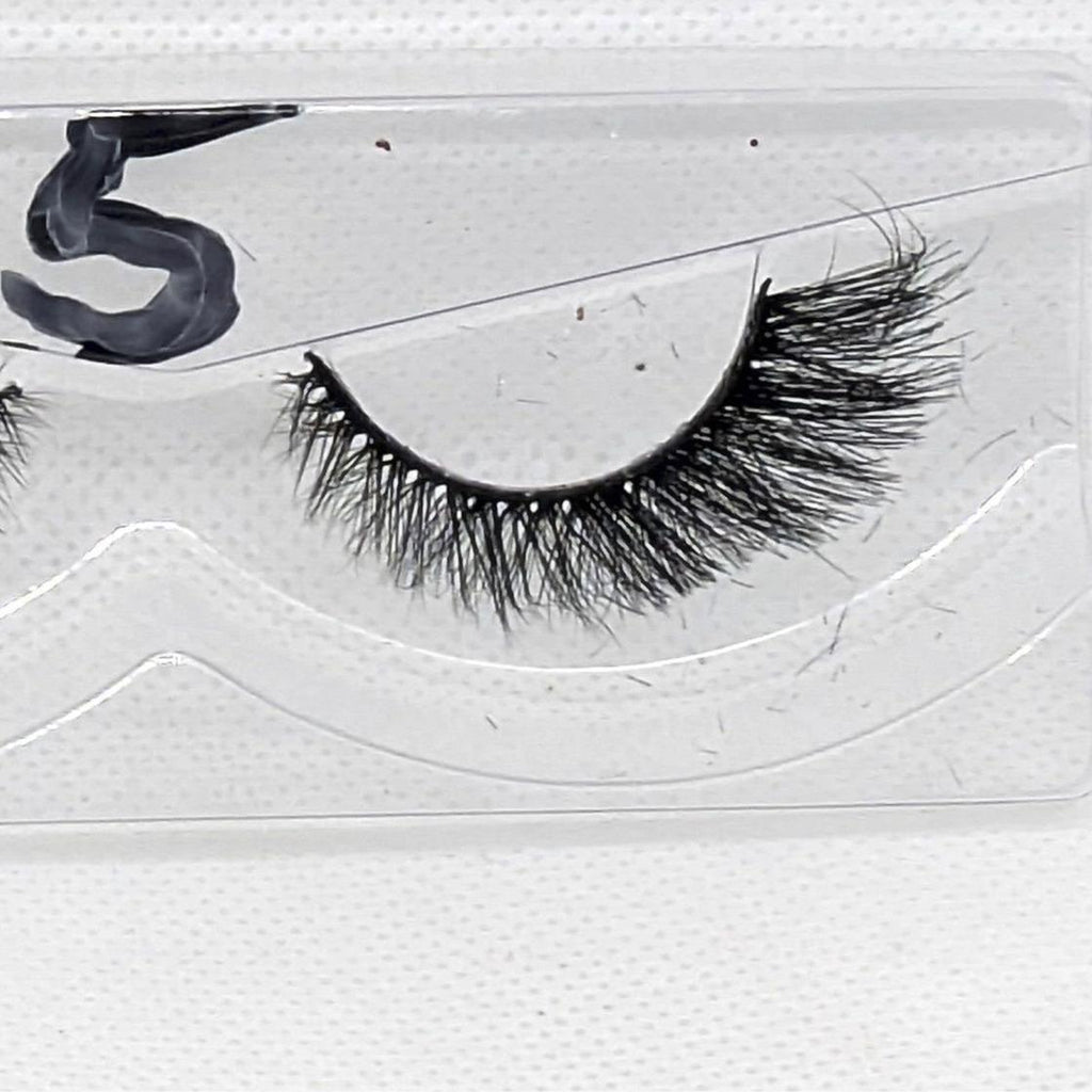 Foxx Lashes