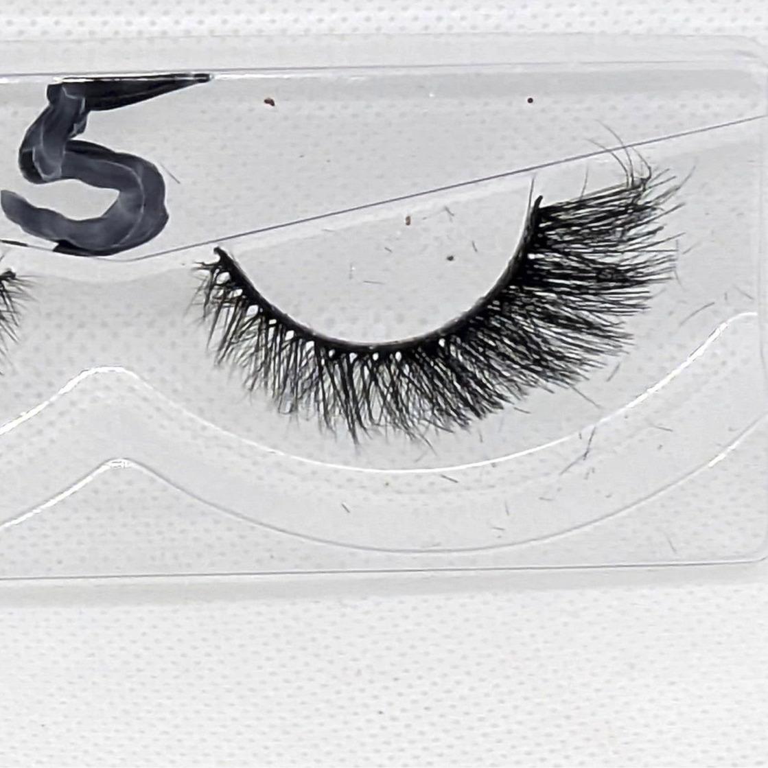 Foxx Lashes